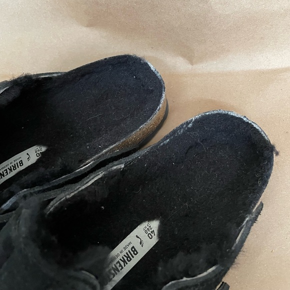 Lightly Used Birkenstock Black Boston Shearling Suede Leather Size EU 40 Narrow - Picture 7 of 10